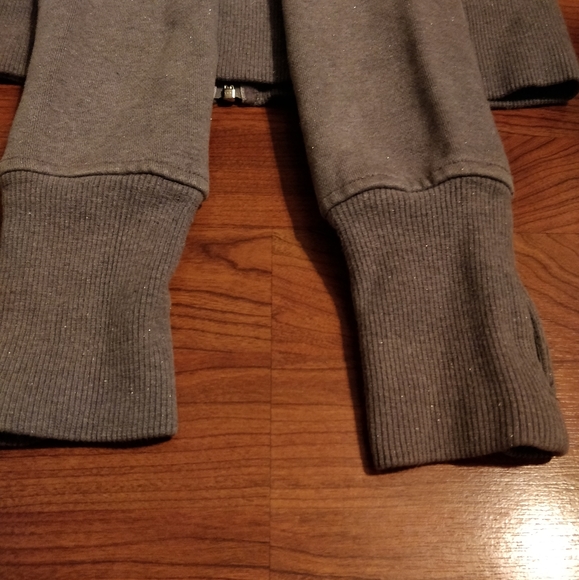 Woman's Lululemon zip up sweater - Picture 2 of 6